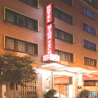 Hotel HIGH TECH CLIPER GRAN VIA HOTEL, Madrid, Spain